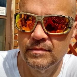 Meet your Posher, Scott